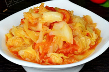 卷心菜炒西红柿的做法