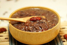 薏米红豆汤的做法