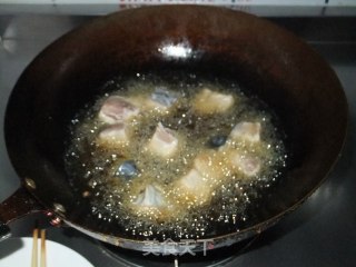 红烧鲅鱼的做法步骤：3