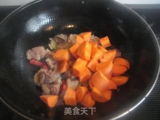 胡萝卜烧羊肉的做法步骤：5