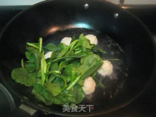 青菜鱼丸汤的做法步骤：3