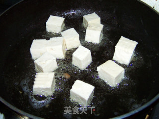 既简单又好吃的红烧豆腐的做法步骤：2