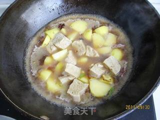 土豆炖冻豆腐的做法步骤：8