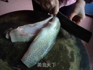 【水煮鱼】教如何片鱼片的做法步骤：3