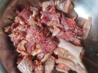红烧鸭肉的做法步骤：1