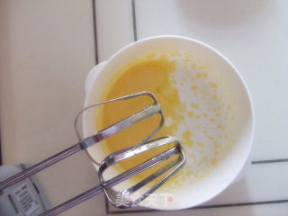 自制沙拉酱（蛋黄酱）的做法步骤：3
