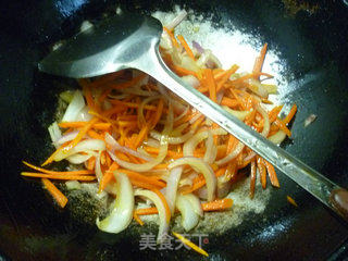 洋葱炒胡萝卜的做法步骤：12