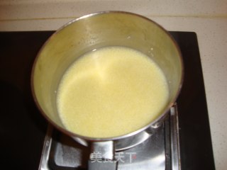 海参小米粥的做法步骤：2