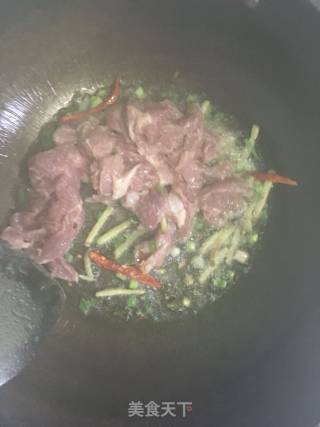 辣椒小炒肉的做法步骤：5