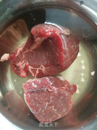 自制牛肉干的做法步骤：1