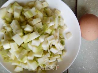 角瓜海带鸡蛋汤的做法步骤：2