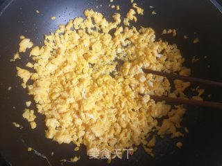香菇槐花鸡蛋饺的做法步骤：5