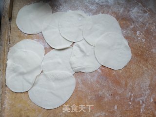 饺子皮汤面的做法步骤：1