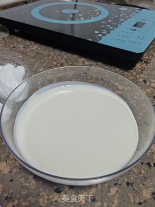 自制牛奶棒棒糖的做法步骤：2