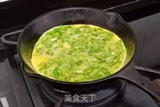 韭菜煎蛋的做法步骤：5