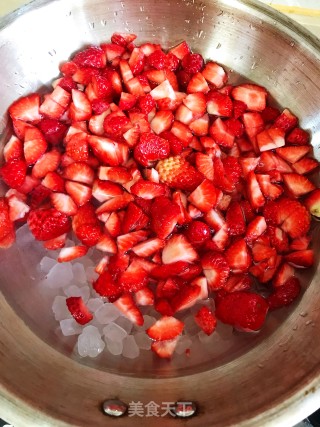 家庭版自制草莓酱的做法步骤：5