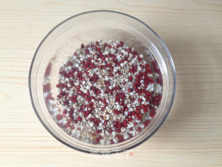 红豆薏米粉的做法步骤：2