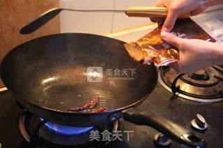 妙用火锅底料做干锅的做法步骤：2