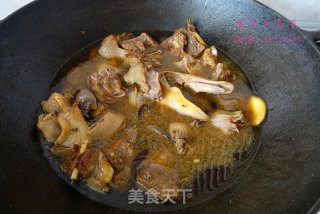 【东北特色菜】铁锅炖大鹅的做法步骤：7