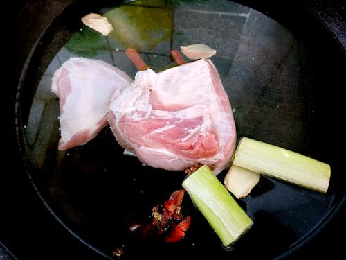 酸菜白肉的做法