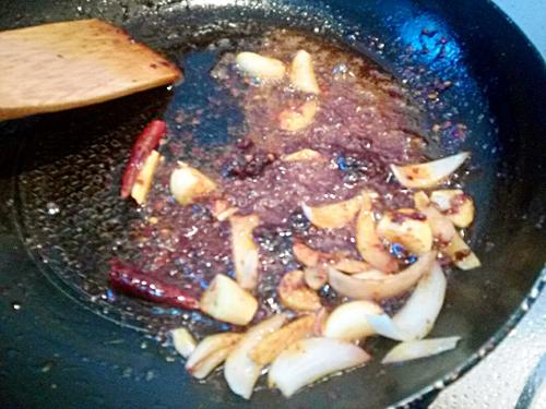 麻辣海鲜锅的做法