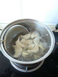 大白菜香菇猪肉水饺的做法步骤13