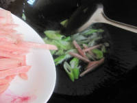 肉丝炒韭菜的做法步骤3