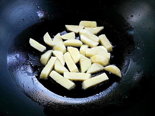 豆角土豆炖排骨的做法