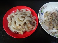 三丝炒白虾的做法步骤3