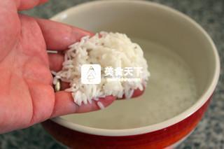 香菇排骨糯米饭的做法步骤：2
