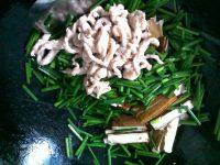 肉丝豆干炒韭苔的做法步骤8