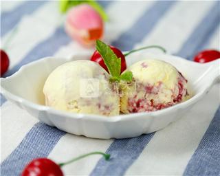 香草酸奶油樱桃冰淇淋的做法步骤：11