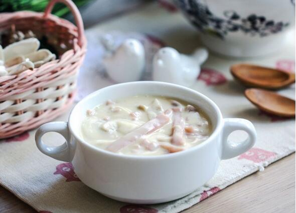 暖胃的火腿奶油蘑菇浓汤怎么做？