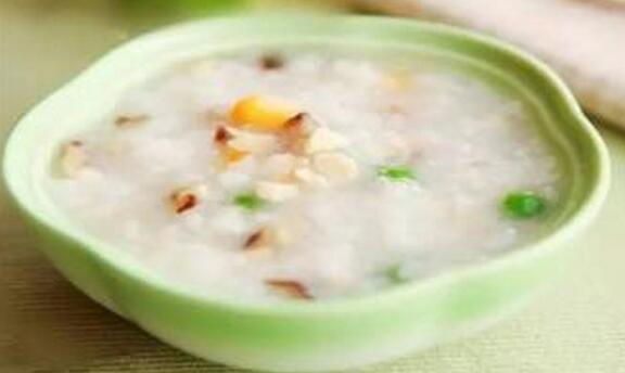 营养早餐香菇玉米粥怎么做？