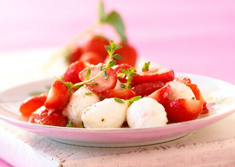 草莓沙拉