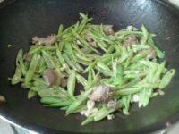 四季豆丝炒肉的做法步骤8