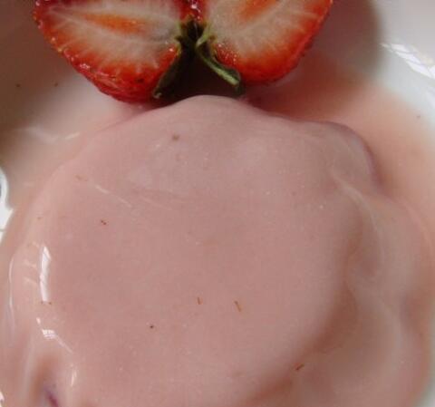 营养丰富的草莓布丁怎么做？