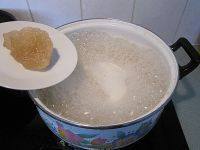 小米槐花冰糖粥的做法步骤6