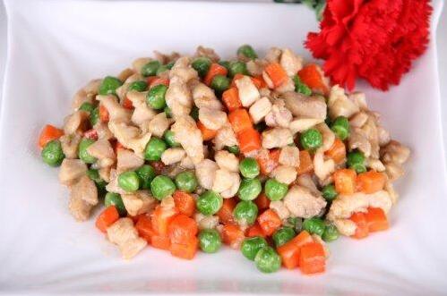 营养美味的豌豆炒鸡米怎么做？