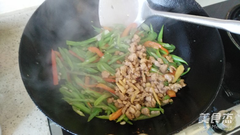 四季豆炒肉丝的做法