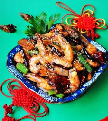 开胃下饭的干锅焗大虾怎么做？
