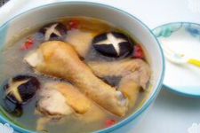 香菇炖鸡汤,香菇炖鸡汤的做法