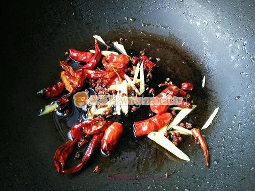 辣椒炝白菜的做法