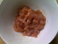 肉丝豆干炒韭苔的做法步骤1