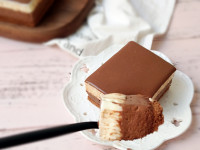 双色巧克力慕斯蛋糕的做法步骤34