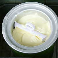 香草酸奶油樱桃冰淇淋的做法图解7