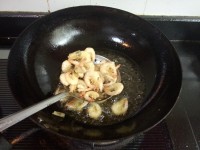 三丝炒白虾的做法步骤7