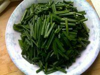 肉丝豆干炒韭苔的做法步骤4
