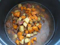 土豆牛肉胡萝卜焖饭的做法步骤9
