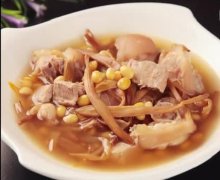 黄花菜黄豆炖猪蹄的做法视频